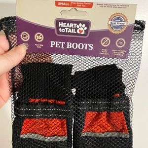 NEW pack of pet boots for dogs. Size small.